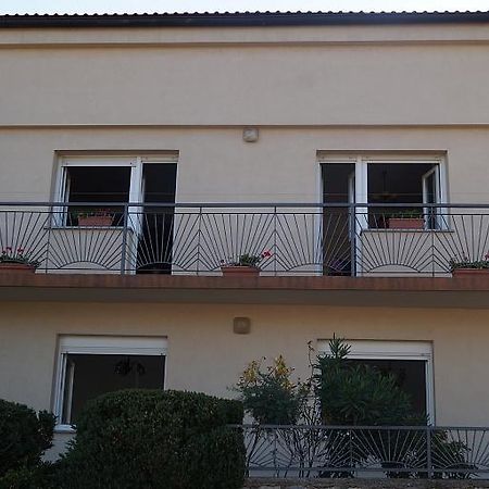 Apartments Pintar สเวติยูไร ภายนอก รูปภาพ